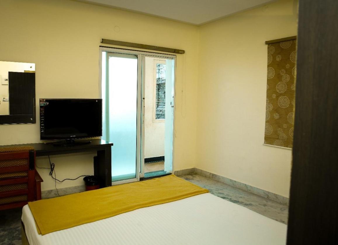 Hotel Arunachala Tiruvannāmalai エクステリア 写真