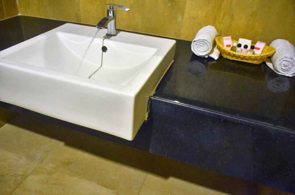 Hotel Arunachala Tiruvannāmalai エクステリア 写真